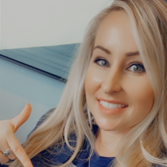 Meet your Posher, Amanda - Picture 1 of 1